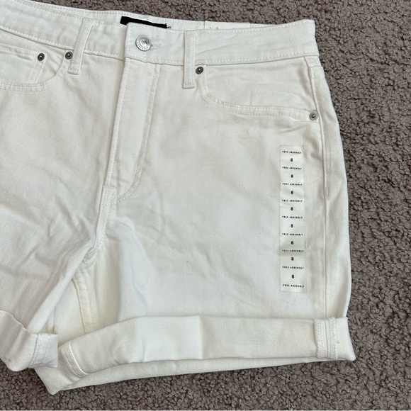 Free Assembly Shorts Womens Size 8 High Waist Rolled Up Hem - Picture 2 of 9